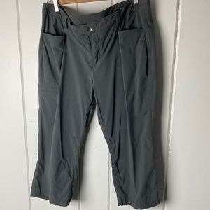 Eddie Bauer Gray Capris size 14